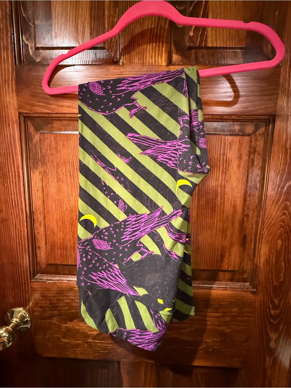 LuLaRoe Leggings Black, Green & Purple Raven Print